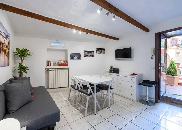Casa Gianni 5 Stelle Apartment With Garden
