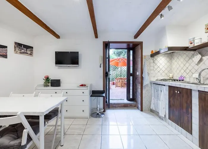 Casa Gianni 5 Stelle Apartment With Garden